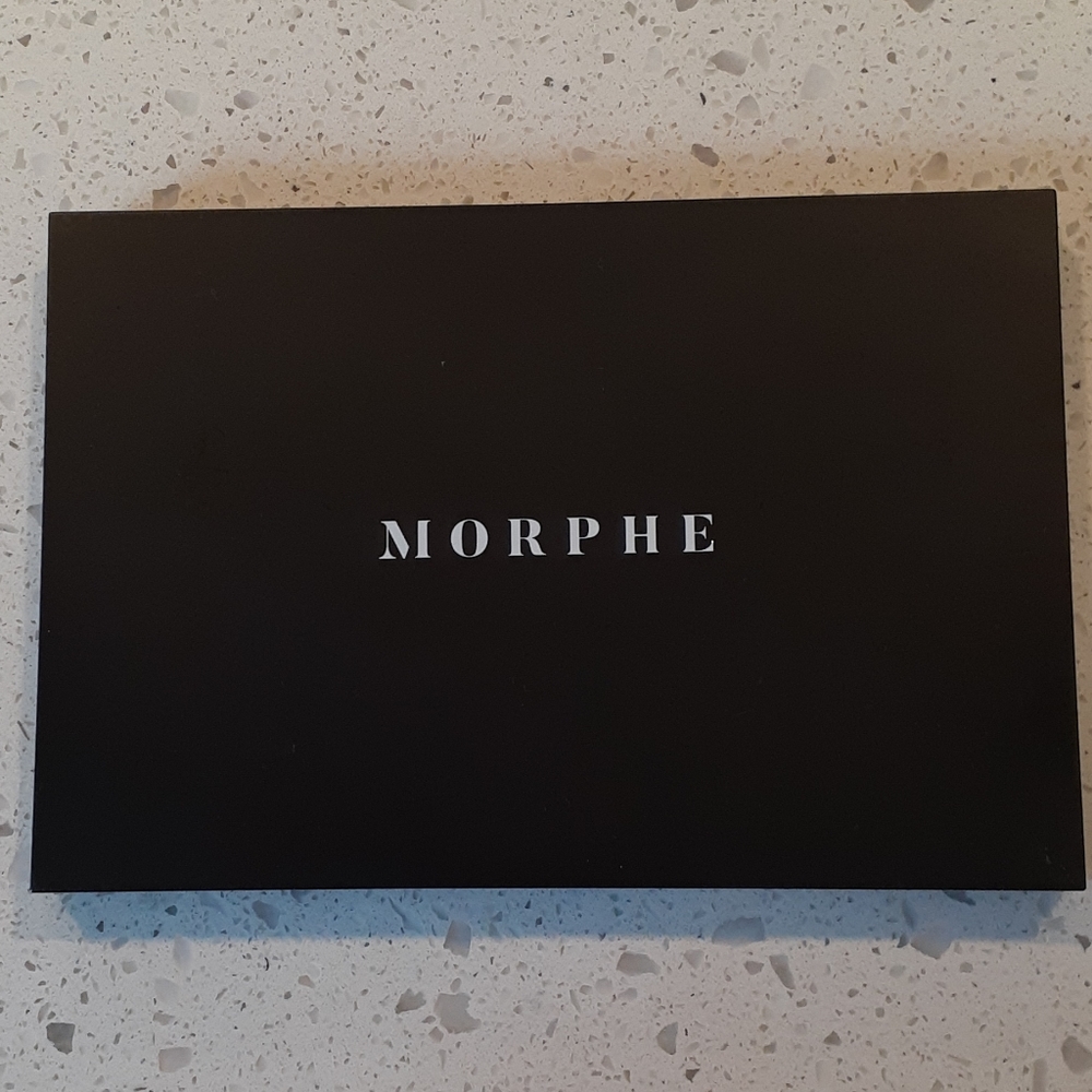 Morphe highlight +contour palette illuminateur